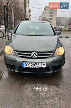 Хэтчбек Volkswagen Golf 2005 в Харькове
