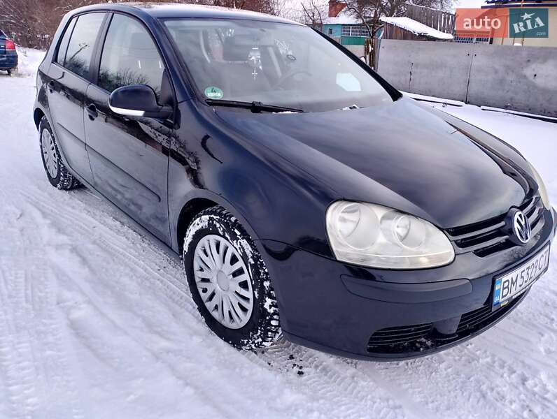 Хетчбек Volkswagen Golf 2005 в Конотопі