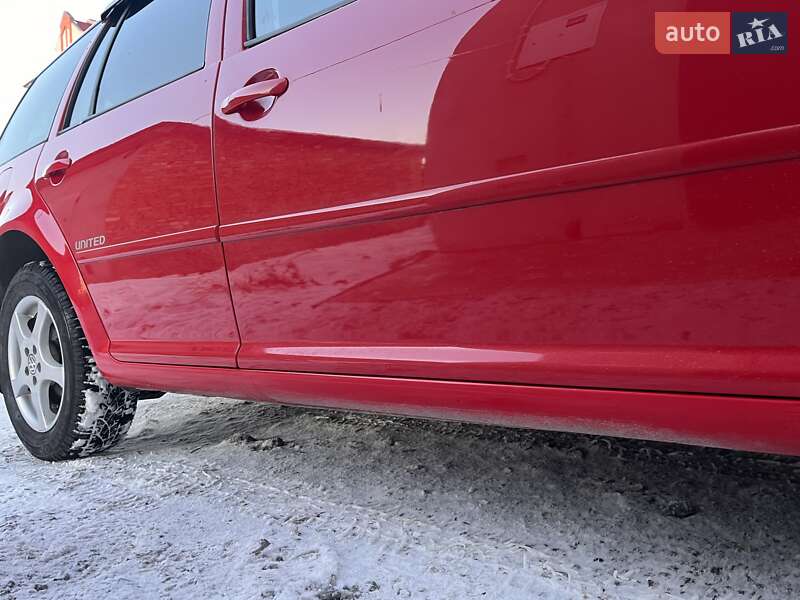 Універсал Volkswagen Golf 2006 в Тернополі