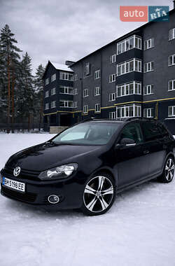 Универсал Volkswagen Golf 2010 в Ахтырке