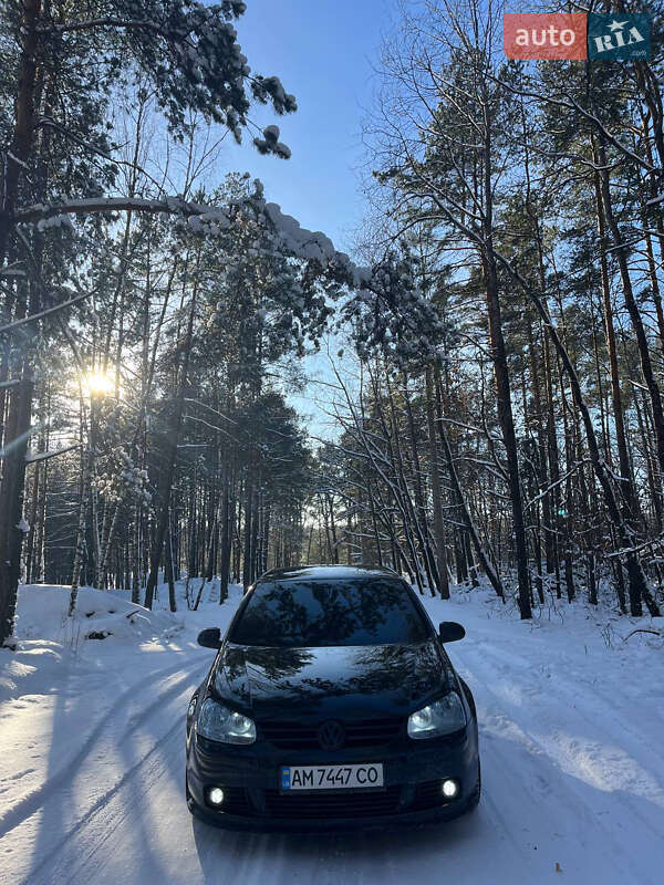 Volkswagen Golf 2004