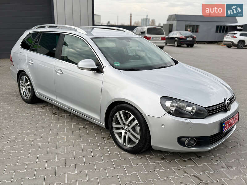 Універсал Volkswagen Golf 2011 в Володимирі