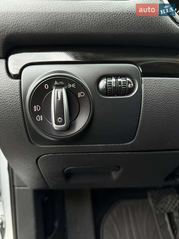 Універсал Volkswagen Golf 2011 в Володимирі