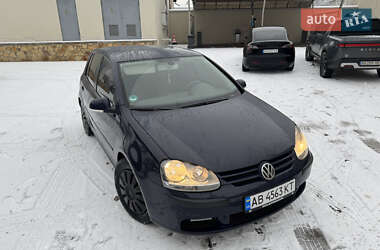 Хетчбек Volkswagen Golf 2003 в Могилів-Подільському