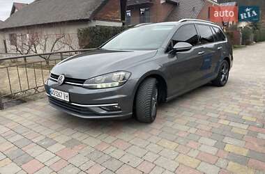 Универсал Volkswagen Golf 2017 в Виноградове