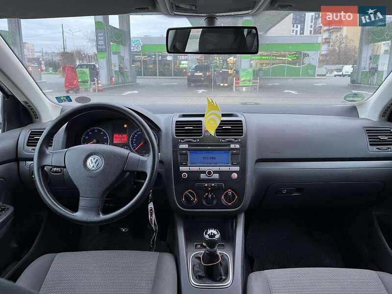 Універсал Volkswagen Golf 2008 в Вінниці