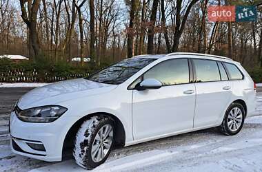 Универсал Volkswagen Golf 2019 в Луцке