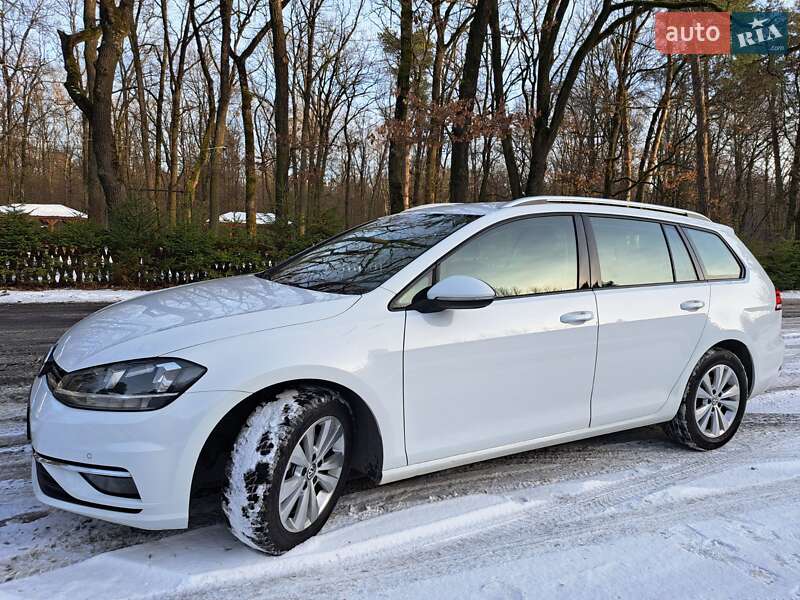 Універсал Volkswagen Golf 2019 в Луцьку