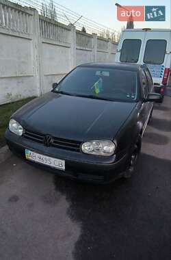 Хетчбек Volkswagen Golf 2000 в Вінниці