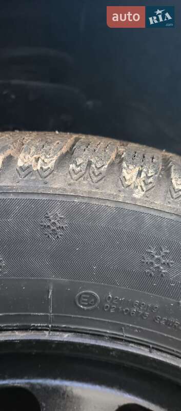 Хэтчбек Volkswagen Golf 2000 в Виннице