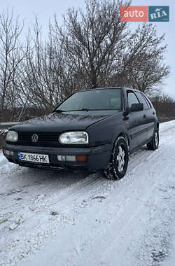 Хэтчбек Volkswagen Golf 1994 в Ровно