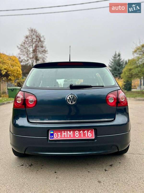 Хэтчбек Volkswagen Golf 2008 в Луцке