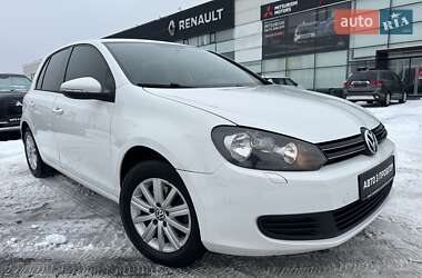 Хетчбек Volkswagen Golf 2012 в Києві