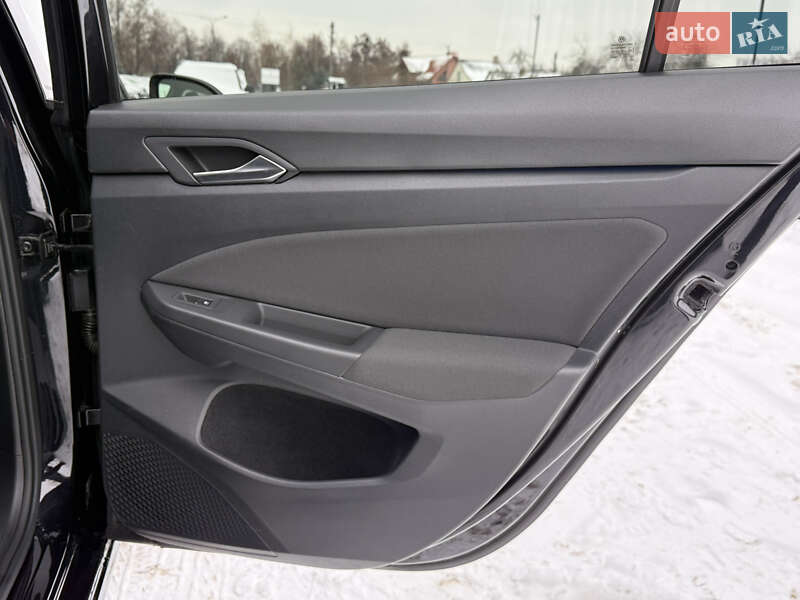 Универсал Volkswagen Golf 2022 в Луцке