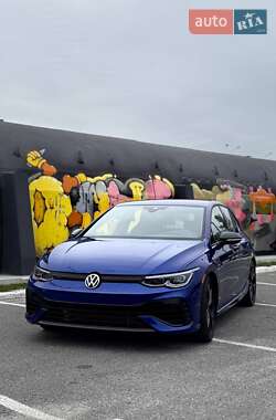 Хэтчбек Volkswagen Golf 2023 в Киеве