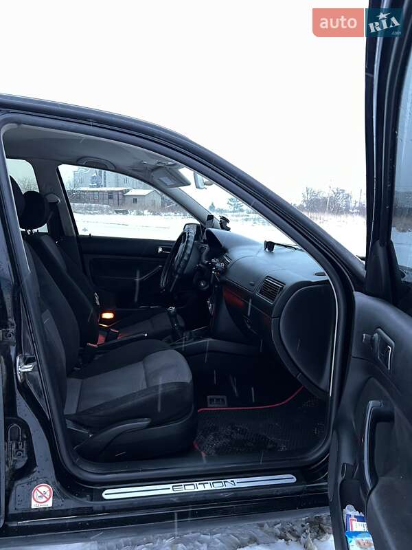 Хэтчбек Volkswagen Golf 2000 в Дрогобыче