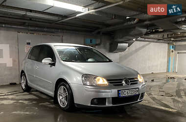 Хетчбек Volkswagen Golf 2006 в Львові