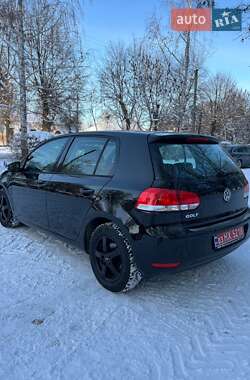 Хэтчбек Volkswagen Golf 2010 в Хороле