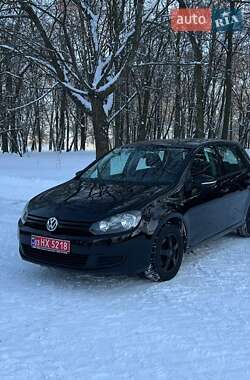 Хэтчбек Volkswagen Golf 2010 в Хороле