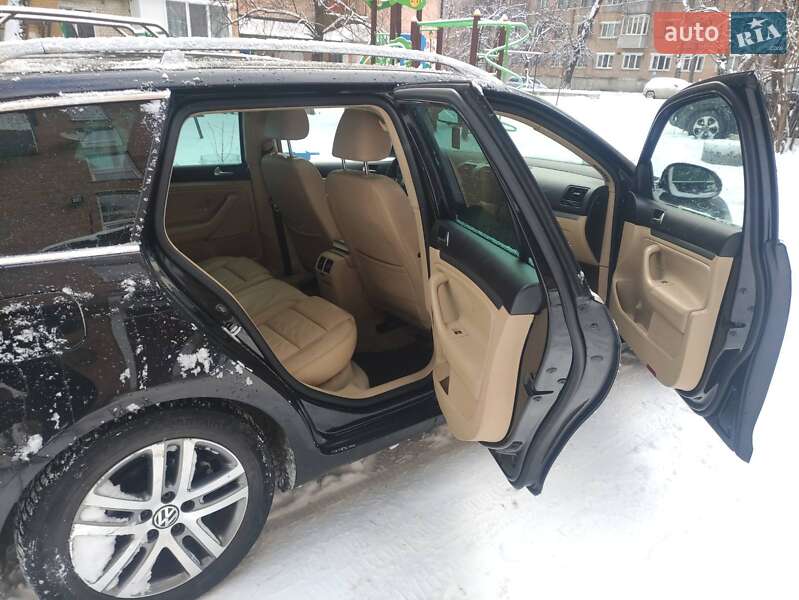 Универсал Volkswagen Golf 2009 в Каменец-Подольском