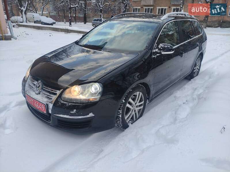 Универсал Volkswagen Golf 2009 в Каменец-Подольском