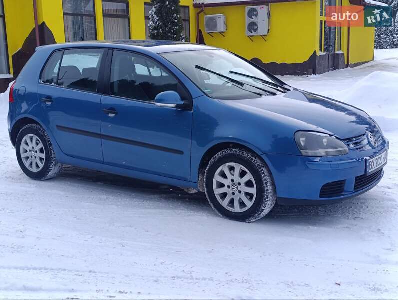 Volkswagen Golf 2004