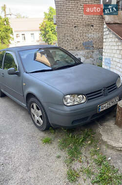 Хэтчбек Volkswagen Golf 1998 в Запорожье