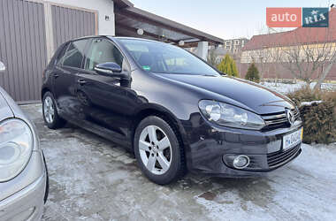 Хетчбек Volkswagen Golf 2011 в Сваляві