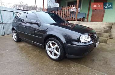 Хетчбек Volkswagen Golf 2000 в Ужгороді
