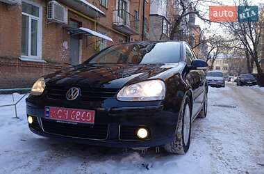 Хэтчбек Volkswagen Golf 2007 в Нежине