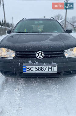 Универсал Volkswagen Golf 2006 в Самборе