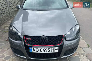 Хетчбек Volkswagen Golf 2006 в Мукачевому