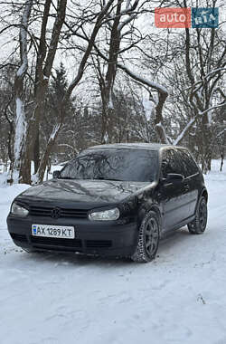 Хэтчбек Volkswagen Golf 1998 в Харькове