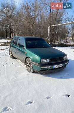 Хэтчбек Volkswagen Golf 1996 в Запорожье