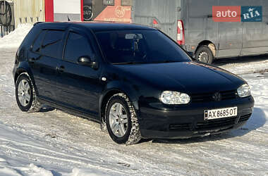 Хетчбек Volkswagen Golf 2001 в Харкові