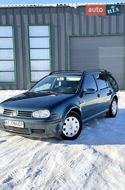 Універсал Volkswagen Golf 2001 в Калуші