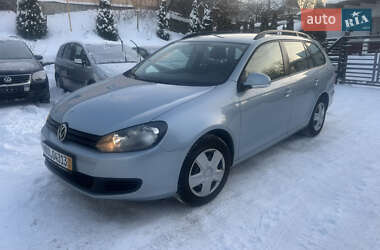 Универсал Volkswagen Golf 2010 в Звягеле