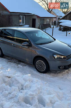 Хэтчбек Volkswagen Golf 2011 в Львове
