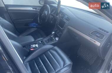 Хетчбек Volkswagen Golf 2014 в Львові