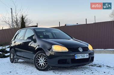 Хетчбек Volkswagen Golf 2004 в Хмельницькому