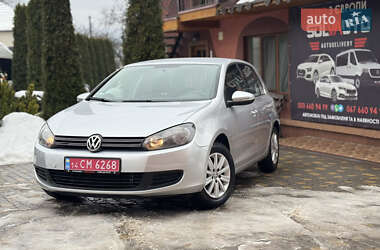 Хетчбек Volkswagen Golf 2011 в Сваляві