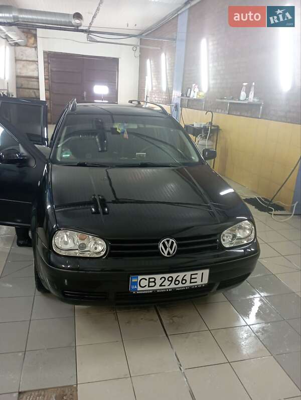 Volkswagen Golf 2002