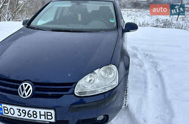 Хэтчбек Volkswagen Golf 2005 в Тернополе