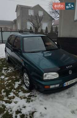 Хэтчбек Volkswagen Golf 1996 в Черновцах