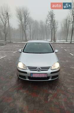 Хэтчбек Volkswagen Golf 2005 в Кропивницком