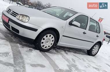 Хэтчбек Volkswagen Golf 2002 в Белой Церкви