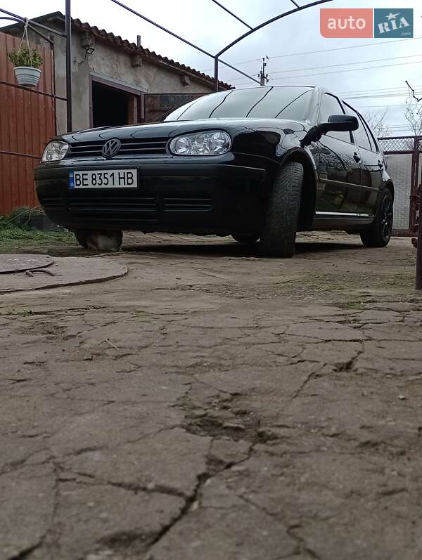 Volkswagen Golf 2001
