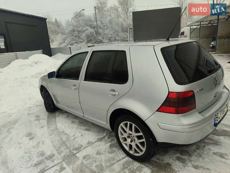Volkswagen Golf 2001