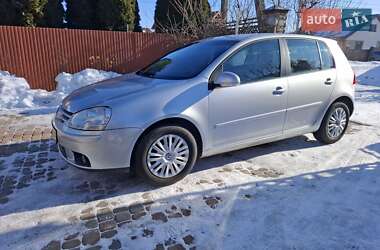 Хетчбек Volkswagen Golf 2006 в Луцьку