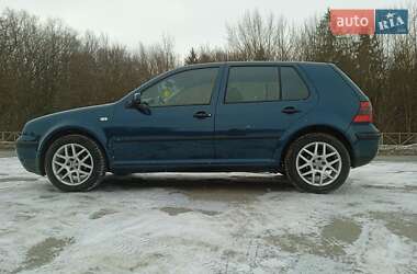 Хетчбек Volkswagen Golf 2002 в Красилові
